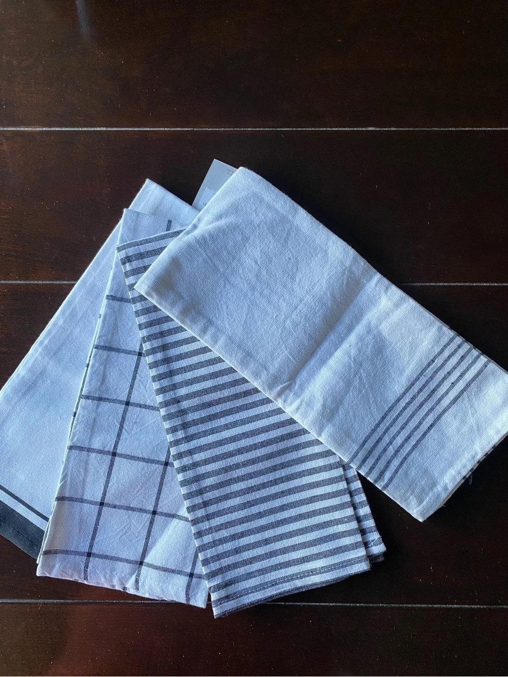 Park Lane White Cotton 'Mr. & Mrs.' 2021 Tea Towels set of 4